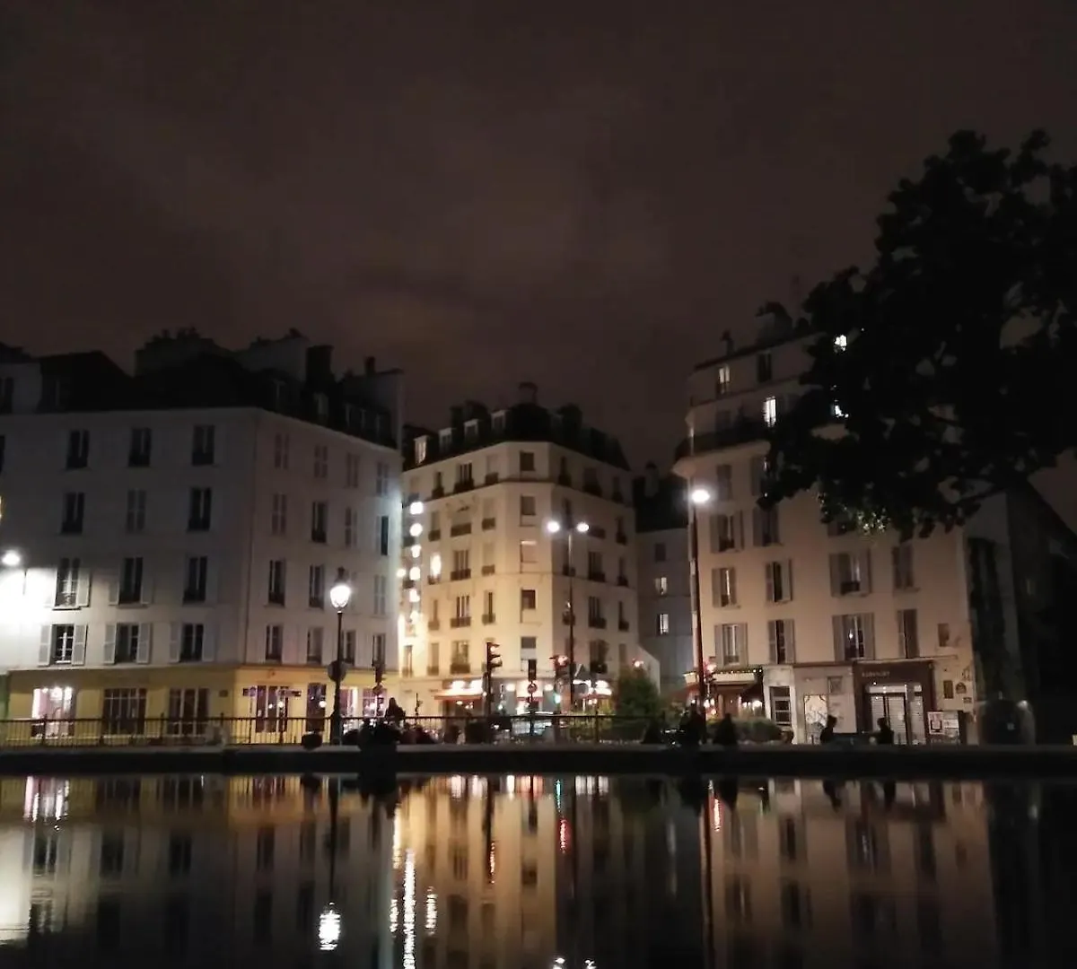 Kemping Hotel Petit Havre De Paix Entre Le Marais Et Bastille Paryż